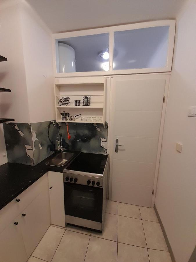 Studio Apartman Lena Риека Экстерьер фото