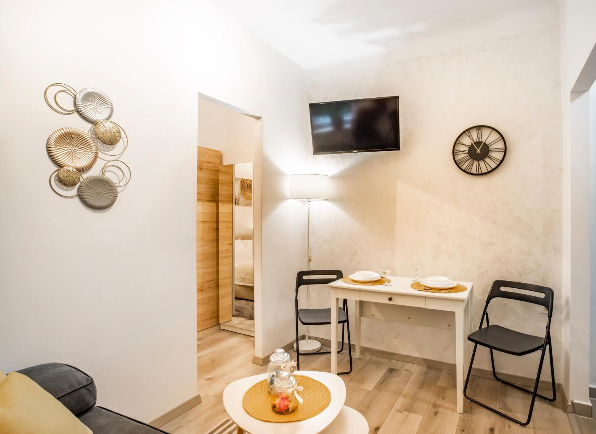 Studio Apartman Lena Риека Экстерьер фото